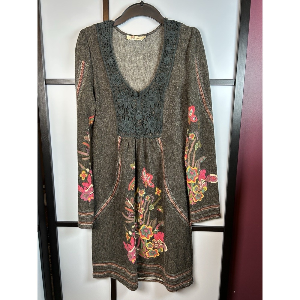 Aryeh Boho Sweater Dress Charcoal Floral Butterfly Embroidered Crochet Lace Sz L - Picture 1 of 12